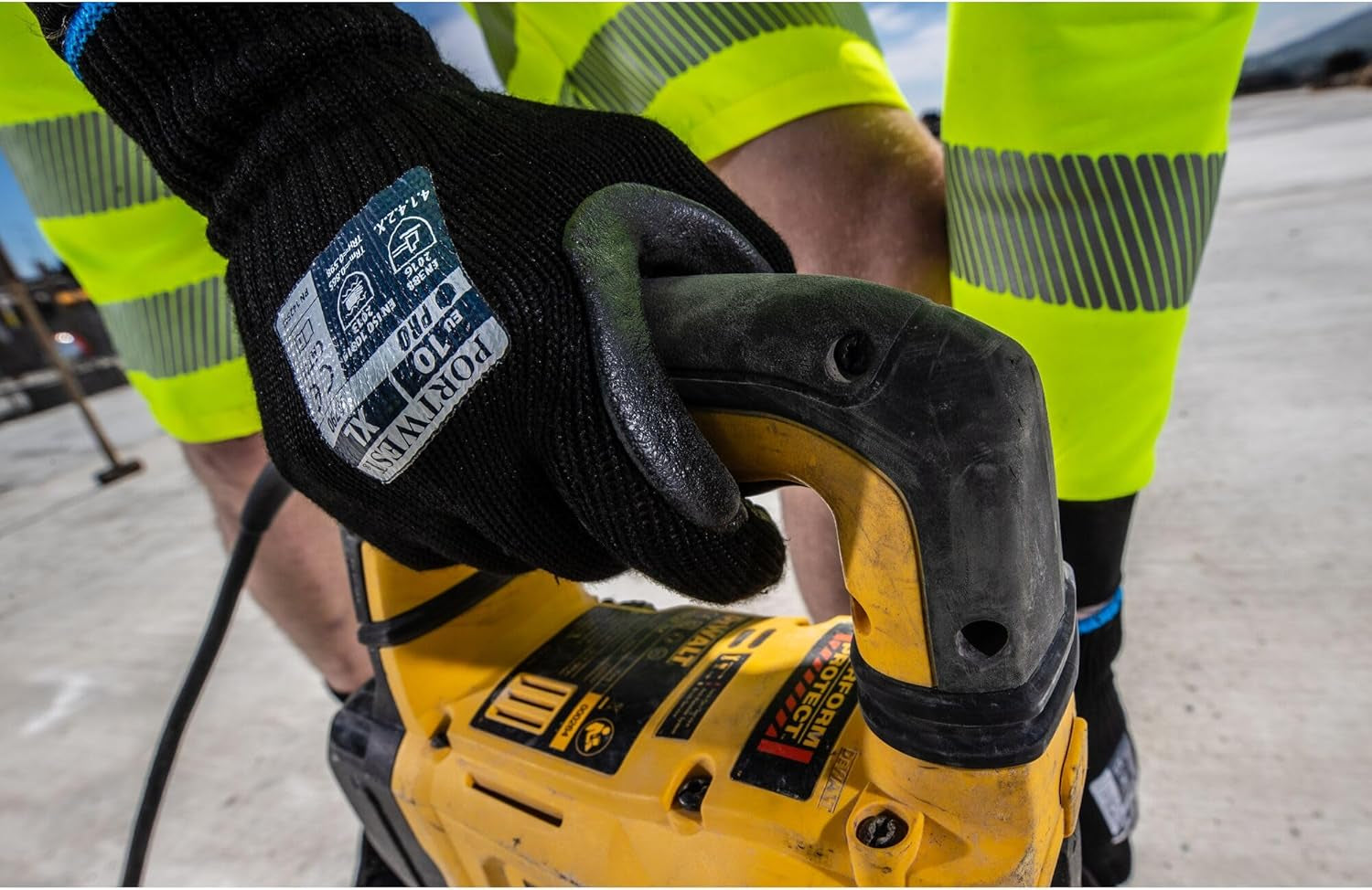 A790 Safety Shock Absorbing Glove with anti Vibration Palm Pods ANSI, Large